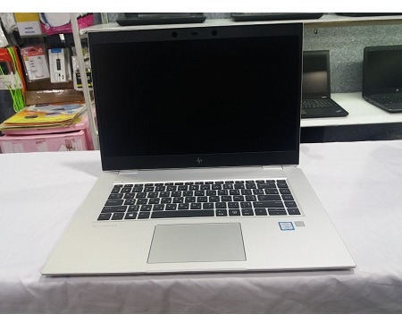 HP ELITEBOOK 1050 G1 CORE I7 8750H